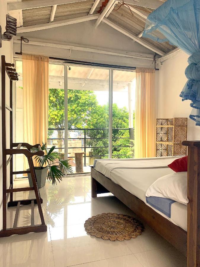Salty Fish Mirissa Hotel Ngoại thất bức ảnh